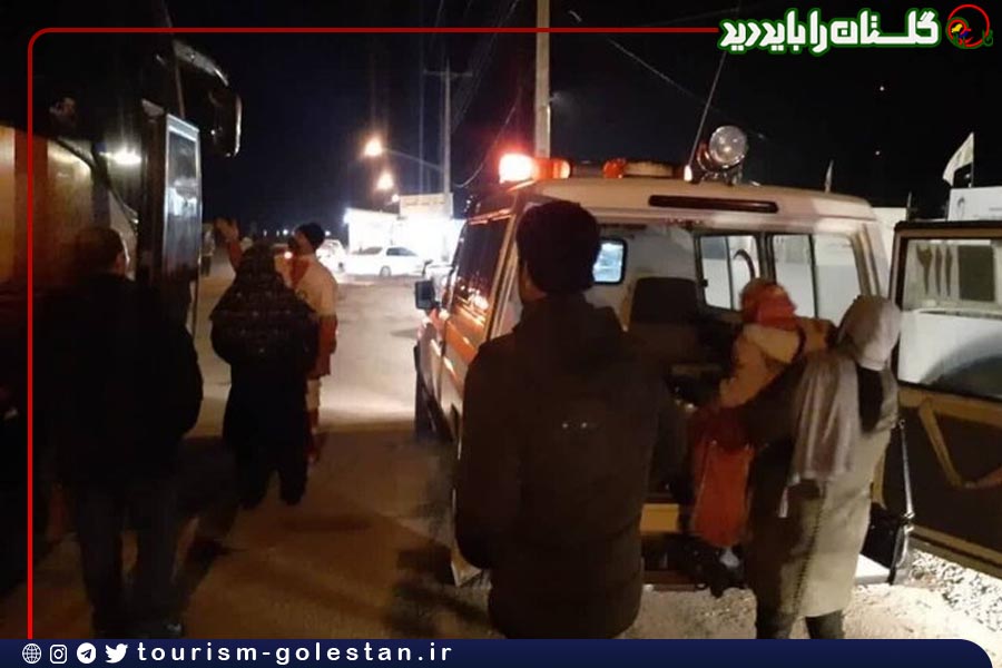 اسکان اضطراری ۲۲ مسافر اتوبوس معیوب در جاده جنگل گلستان