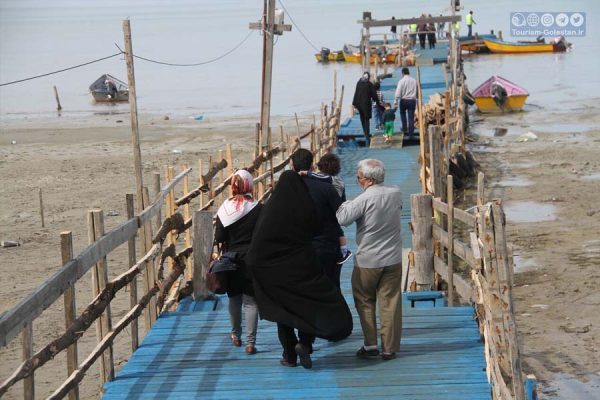 اسکله بندر ترکمن
