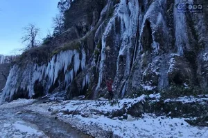 ابشار بارانکوه در برف